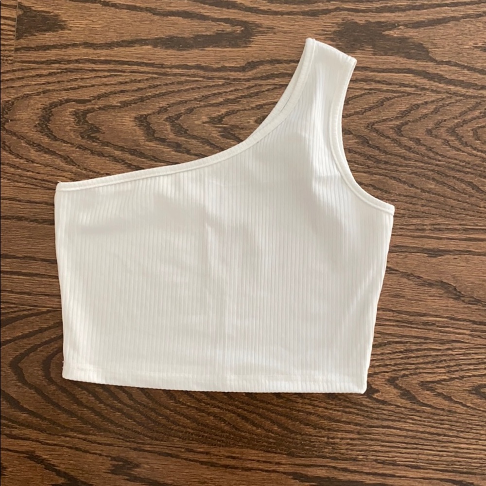 One shoulder tank crop top